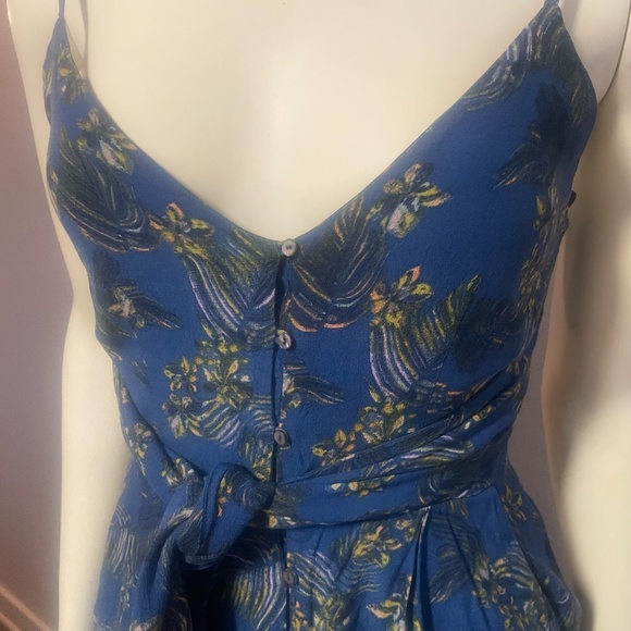 Free People JUMPSUIT Blue w/ Tropical Floral Pattern SIZE 0 "Hot Tropics" Style - Picture 5 of 11